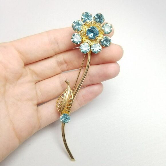 Vintage Blue Rhinestone Long Stem Flower Brooch, Gold Tone Setting, Estate - Picture 2 of 7